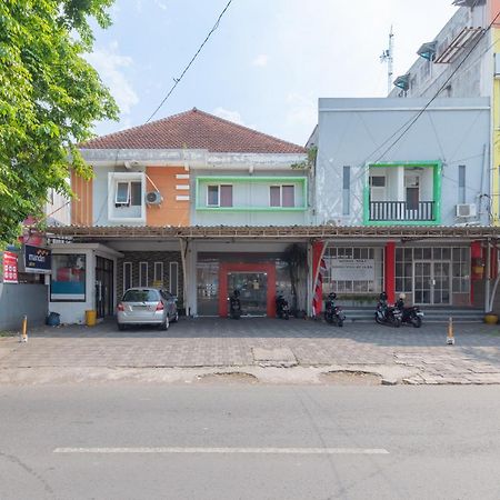 Reddoorz At Ciliwung Guest House Syariah Malang Zewnętrze zdjęcie