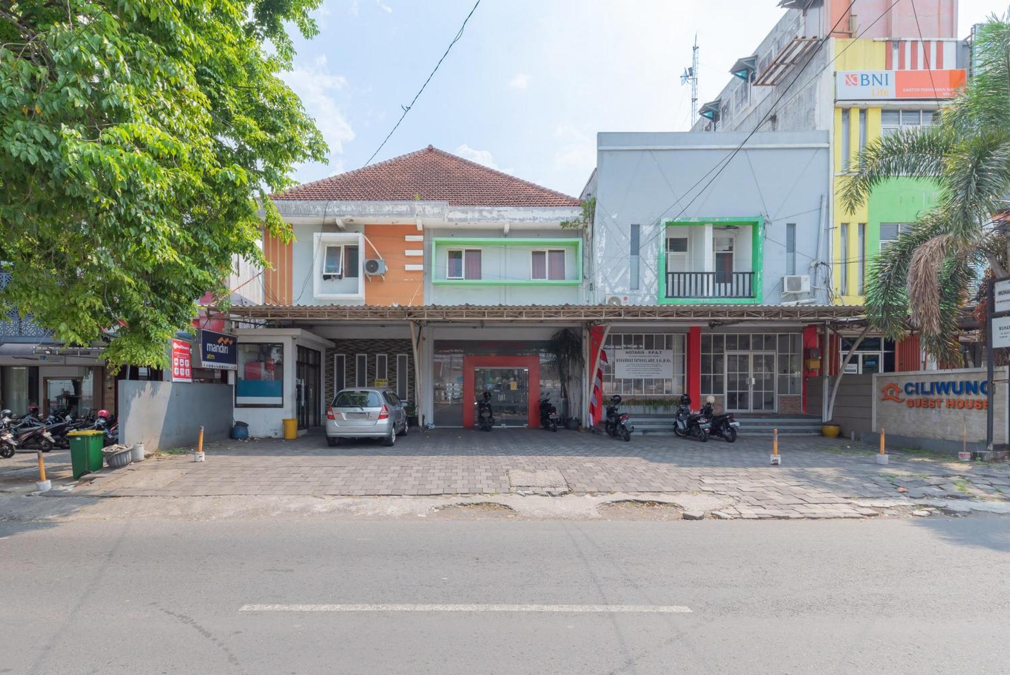 Reddoorz At Ciliwung Guest House Syariah Malang Zewnętrze zdjęcie
